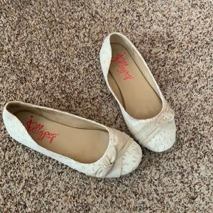 White lace flats